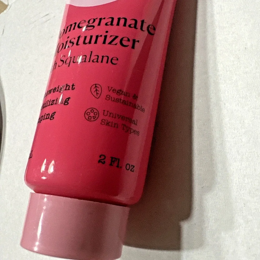Apto Skincare Pomegranate Moisturizer Lotion 2 oz‎ 60ml